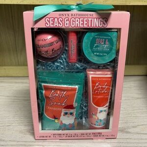 Onyx bathhouse bath & a gift set